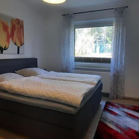 Ferienhaus Im Gruenen/Monteurzimmer 오라니엔부르크 외부 사진